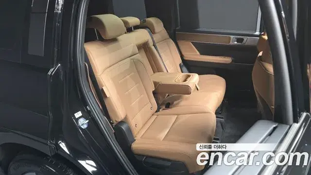 Hyundai Santa Fe 2024 — Şəkil 33/38
