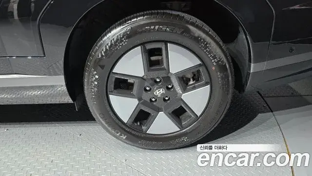 Hyundai Santa Fe 2024 — Şəkil 36/38