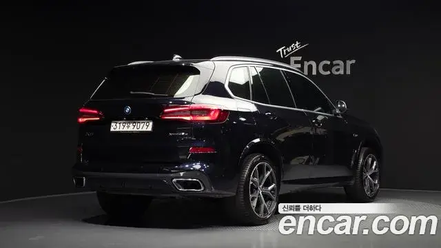 BMW X5 2022 — Photo 27/33