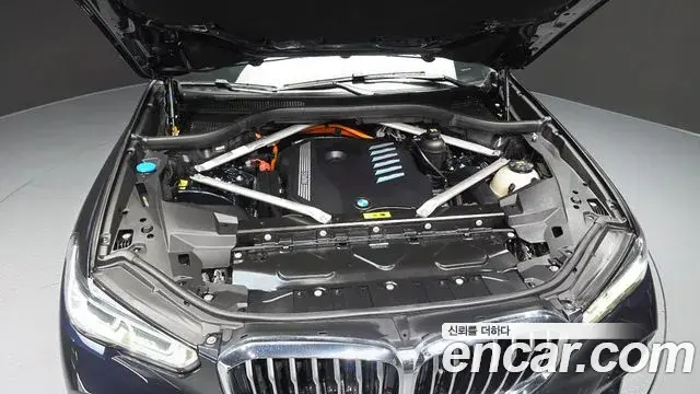 BMW X5 2022 — Photo 2/33