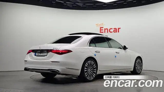 Mercedes-Benz S-Class 2022 — Фото 2/20