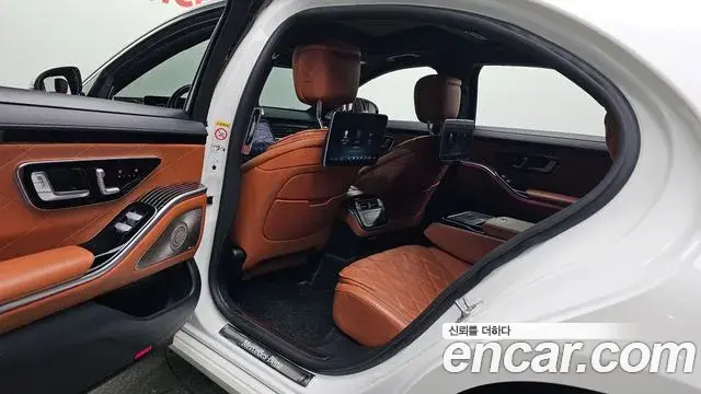 Mercedes-Benz S-Class 2022 — Фото 11/20