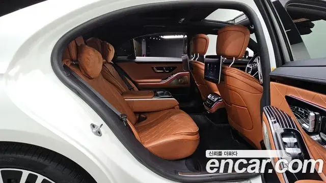 Mercedes-Benz S-Class 2022 — ფოტო 19/36