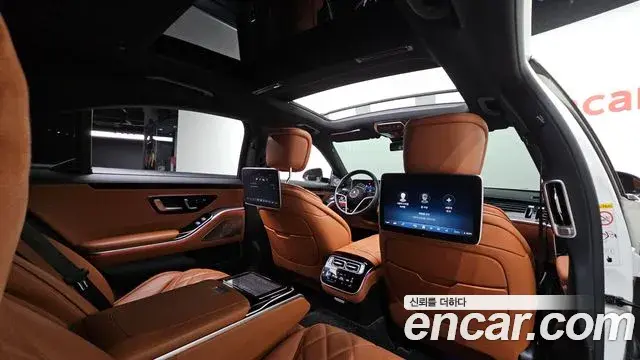 Mercedes-Benz S-Class 2022 — ფოტო 25/36