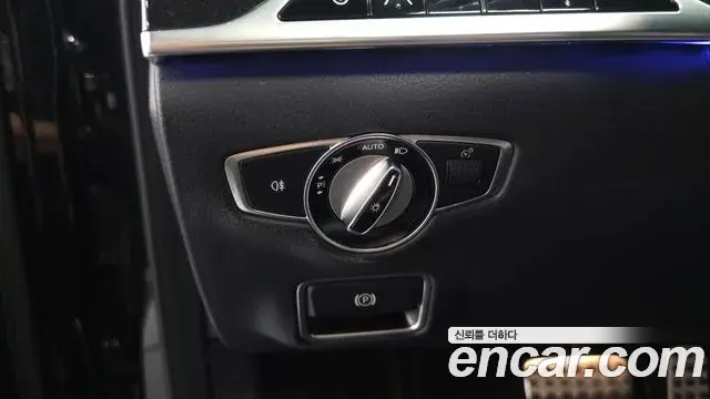 Mercedes-Benz S-Class 2019 — Фото 19/20