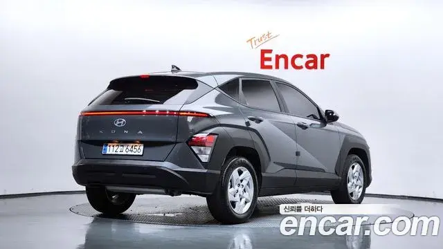 Hyundai Kona 2025 — Фото 2/20