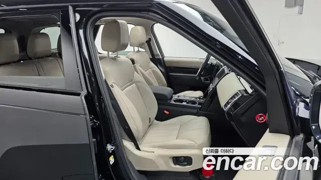 Land Rover Discovery 5 2018 — ფოტო 19/36