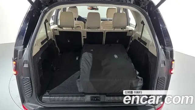 Land Rover Discovery 5 2018 — ფოტო 6/36