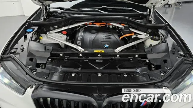 BMW X5 2023 — Photo 39/42