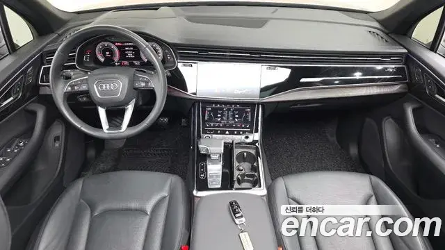 Audi Q7 2023 — Фото 7/20
