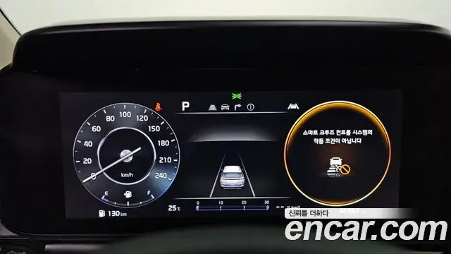 Kia Carnival 2022 — ფოტო 15/20