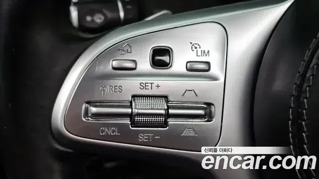 Mercedes-Benz S-Class 2018 — Фото 19/20