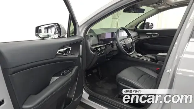 Kia Sportage 2025 — Şəkil 30/34