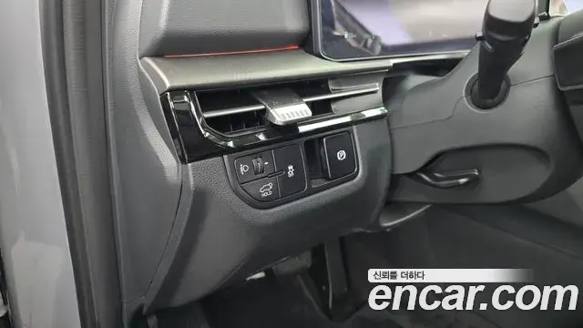 Kia Sportage 2025 — Şəkil 19/34