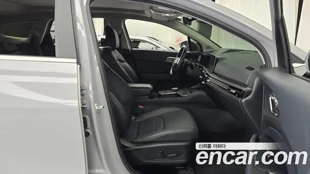 Kia Sportage 2025 — Şəkil 27/34
