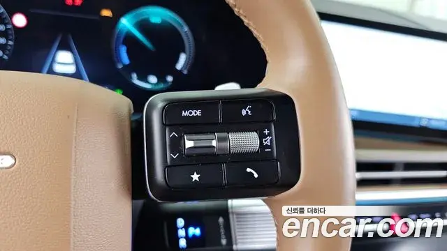 Hyundai Santa Fe 2025 — Şəkil 29/34