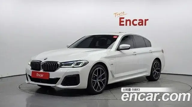 BMW 5 Series 2023 — Фото 1/20