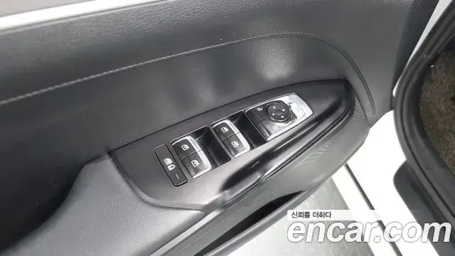 Kia K5 2021 — Şəkil 7/37