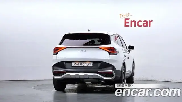 Kia Sportage 2023 — Şəkil 28/31