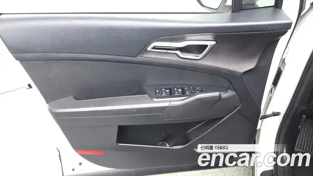 Kia Sportage 2023 — Şəkil 29/31