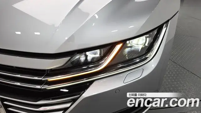 Volkswagen Arteon 2019 — ფოტო 7/42