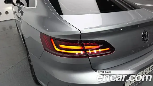 Volkswagen Arteon 2019 — ფოტო 24/42