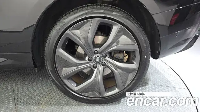 Land Rover Range Rover Sport 2023 — Şəkil 28/37