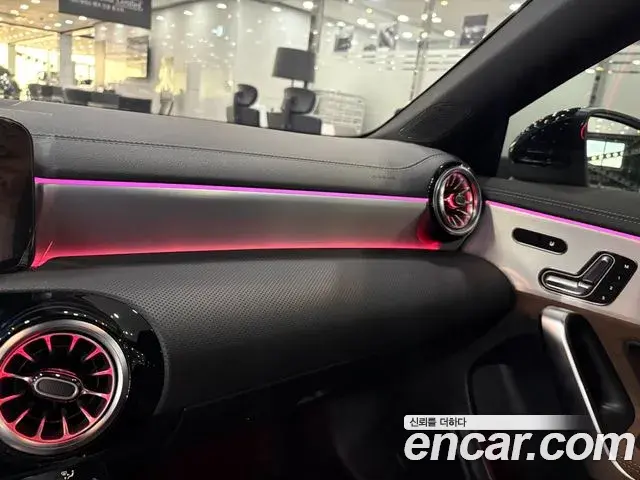 Mercedes-Benz CLA-Class 2025 — Фото 15/18