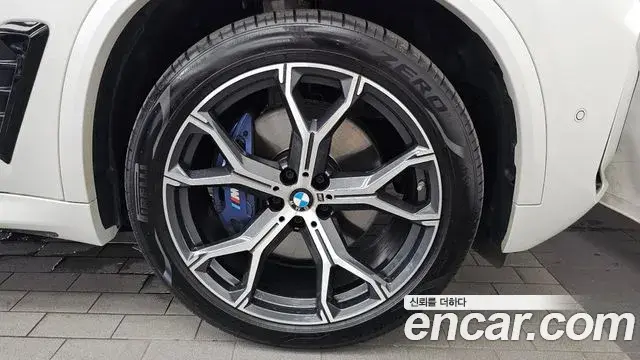 BMW X5 2025 — ფოტო 22/35
