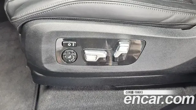 BMW X5 2025 — ფოტო 17/35