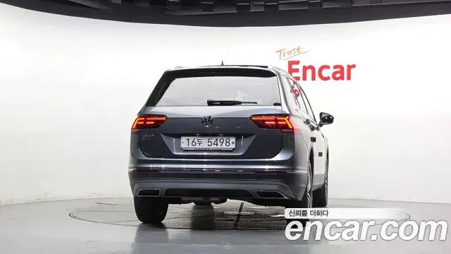 Volkswagen Tiguan Allspace 2018 — Фото 3/20
