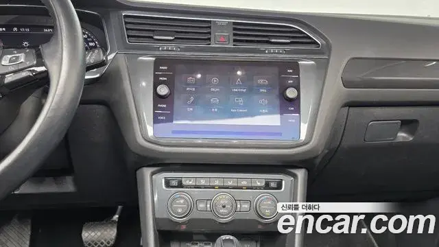 Volkswagen Tiguan Allspace 2018 — Фото 14/20