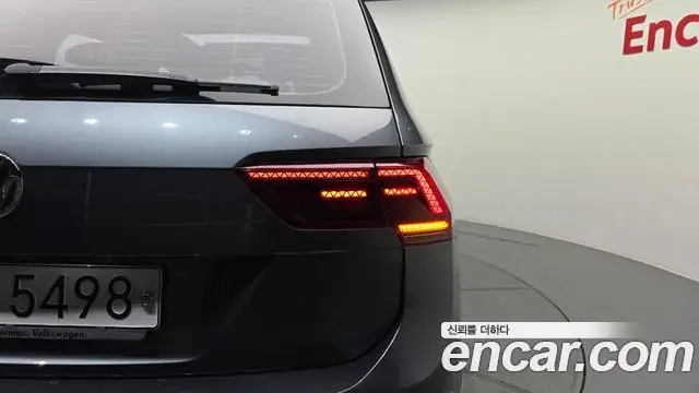 Volkswagen Tiguan Allspace 2018 — ფოტო 13/34