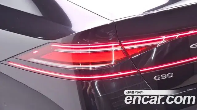 Genesis G90 2022 — Şəkil 36/39