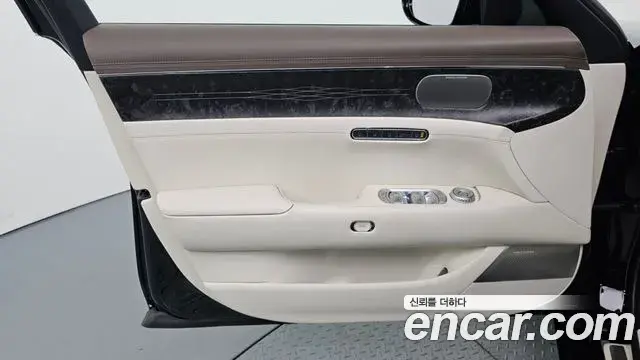 Genesis G90 2022 — Şəkil 29/39