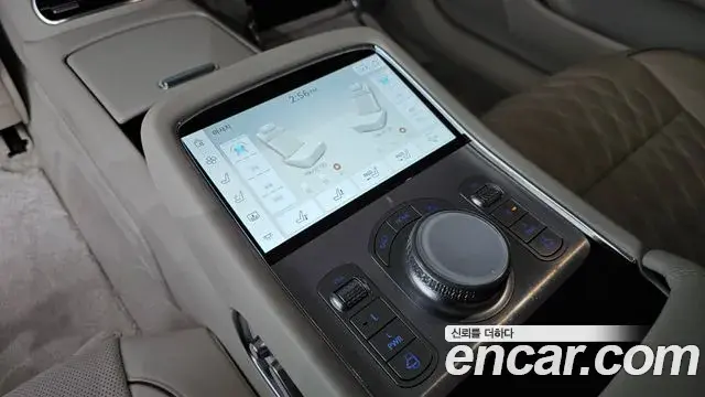 Genesis G90 2022 — Şəkil 18/39
