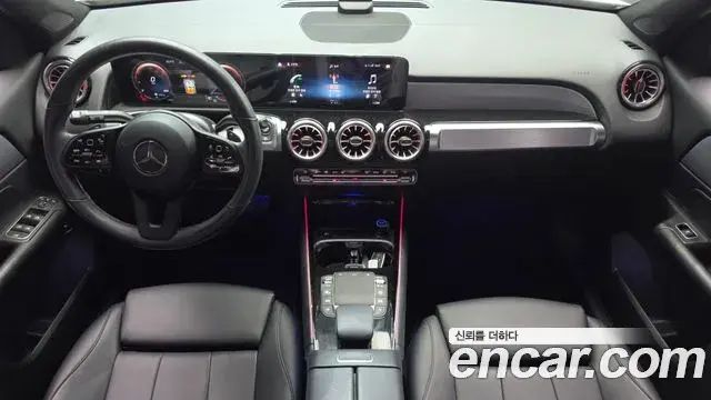 Mercedes-Benz GLB-Class 2021 — ფოტო 28/32