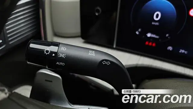 Hyundai Santa Fe 2024 — Photo 21/35