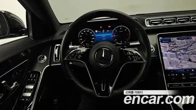 Mercedes-Benz S-Class 2022 — Photo 20/37