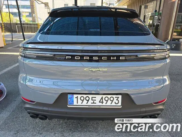 Porsche Cayenne 2024 — Şəkil 10/16