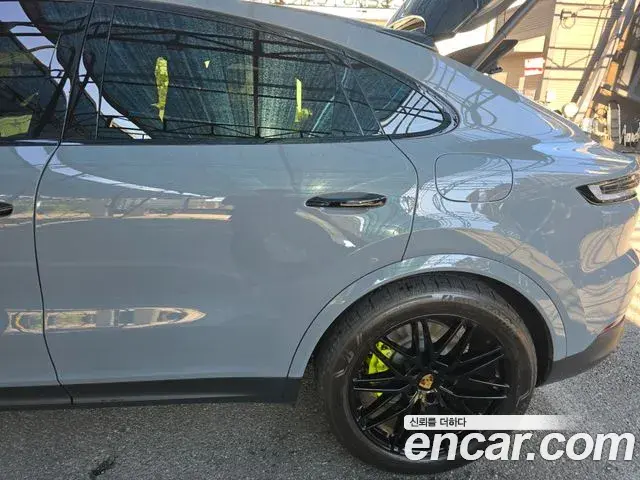 Porsche Cayenne 2024 — Şəkil 6/16