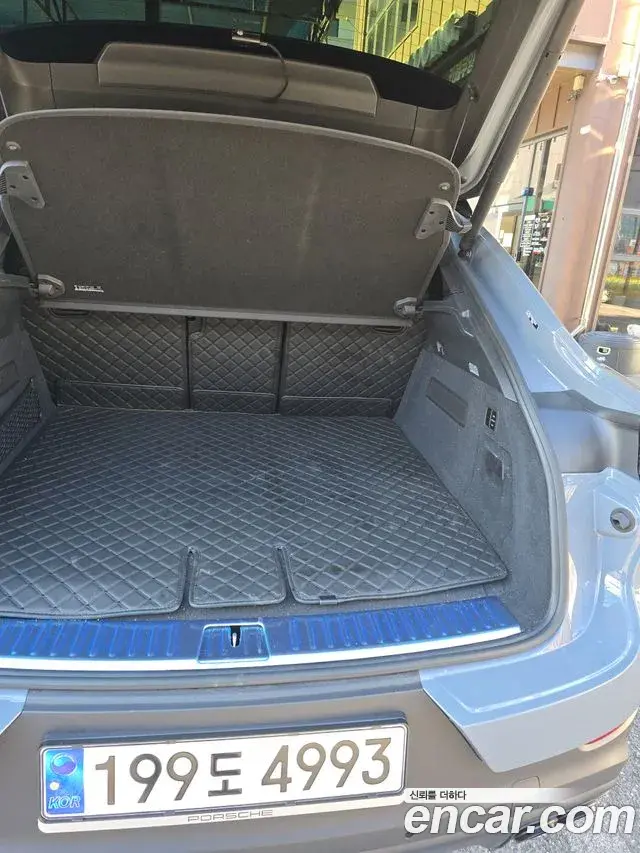 Porsche Cayenne 2024 — Şəkil 12/16
