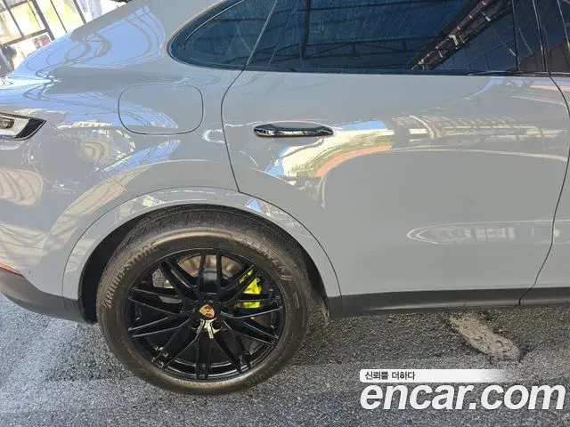 Porsche Cayenne 2024 — Şəkil 16/16