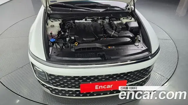 Hyundai Grandeur Hybrid 2024 — Photo 1/31