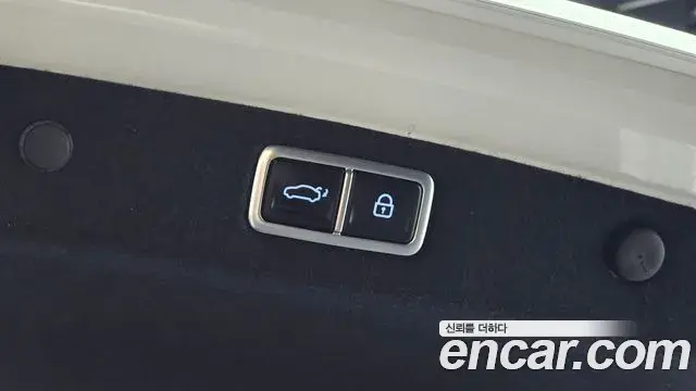 Hyundai Grandeur Hybrid 2024 — Photo 16/31
