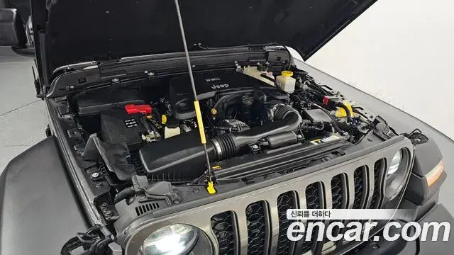 Jeep Gladiator 2021 — Şəkil 33/34