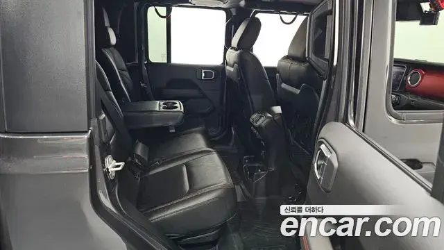 Jeep Gladiator 2021 — Şəkil 12/34