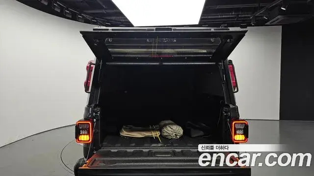 Jeep Gladiator 2021 — Şəkil 14/34