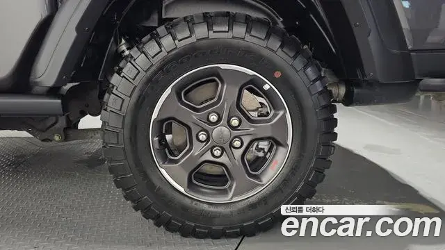 Jeep Gladiator 2021 — Şəkil 13/34