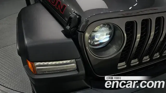 Jeep Gladiator 2021 — Şəkil 18/34
